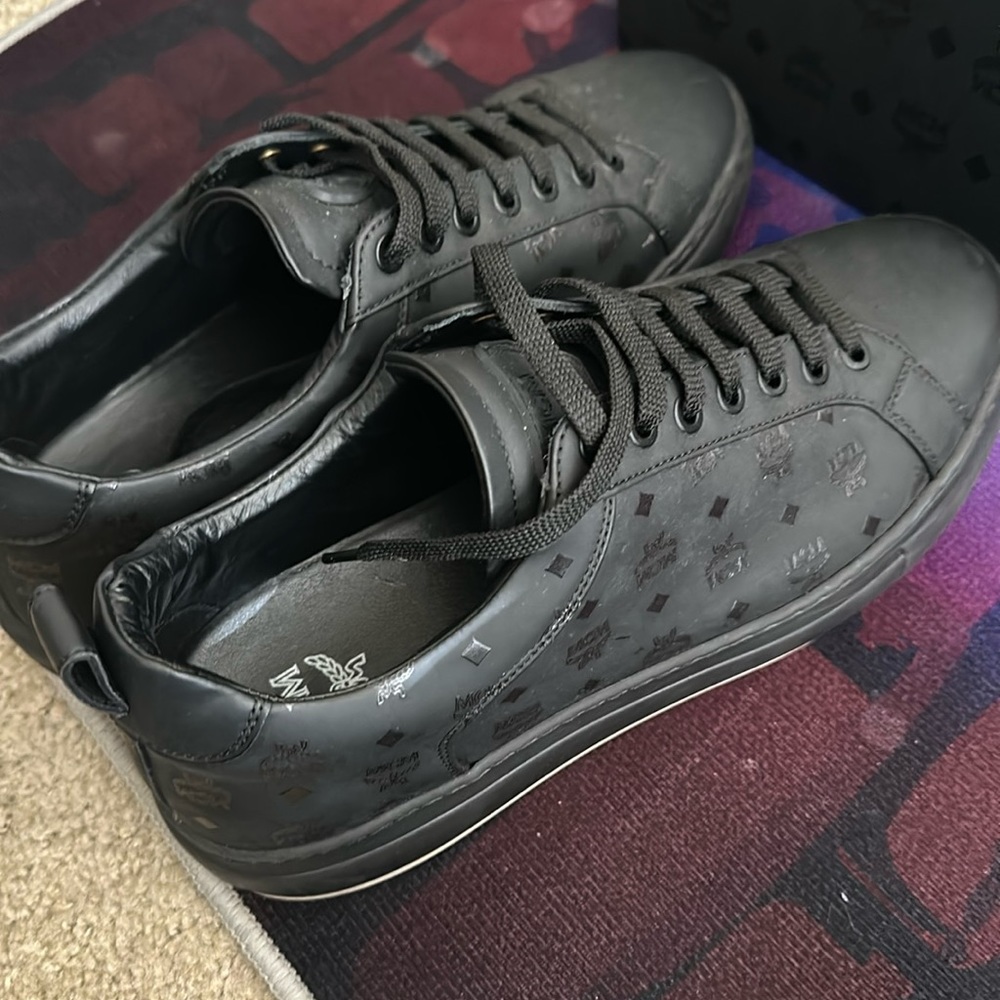 MCM SNEAKERS